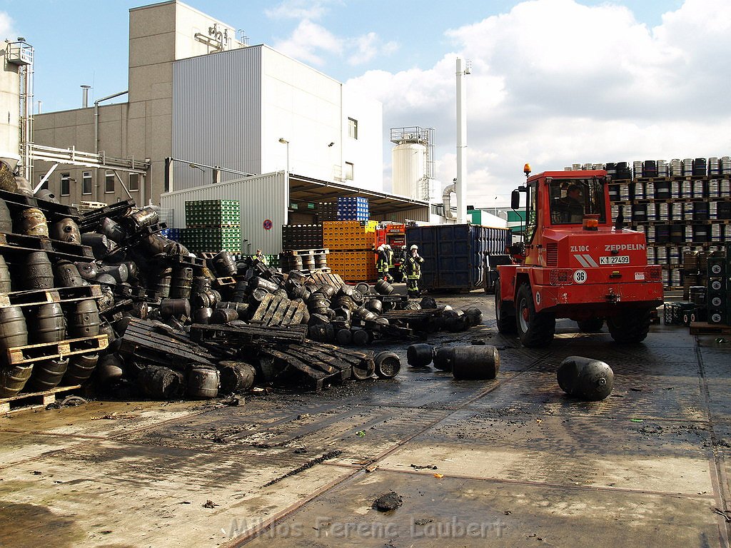 Feuer 4 Brand Gilden Brauerei Koeln Muelheim P704.JPG